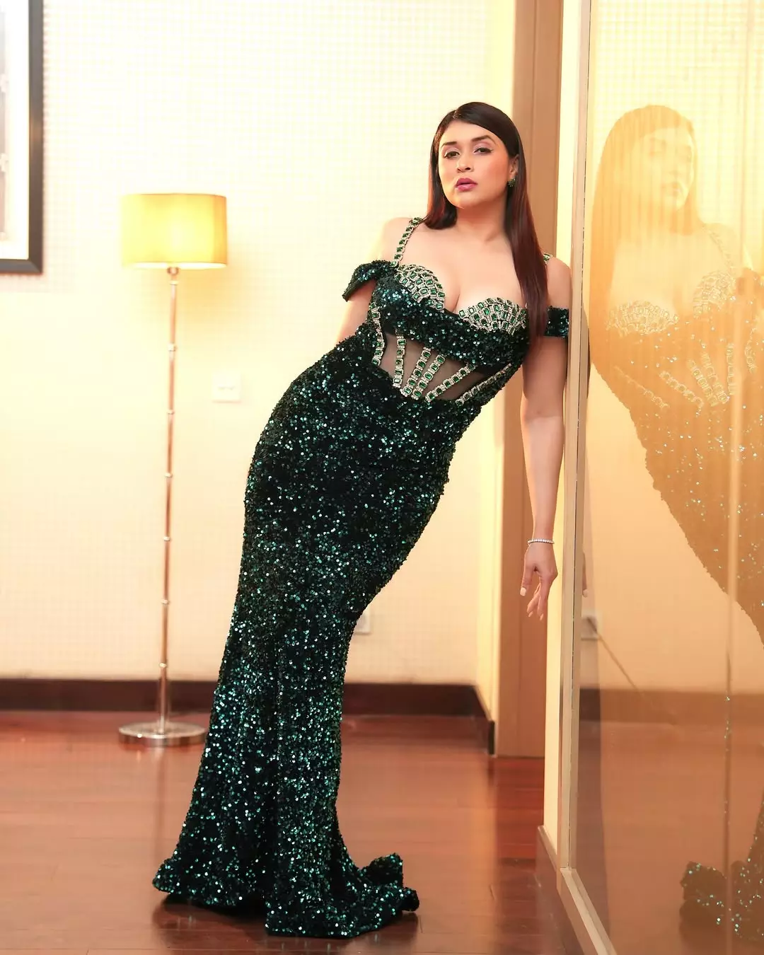 Emerald Enchantress: Mannaras Radiant Reveal Emerald Enchantress: Mannaras Radiant Reveal