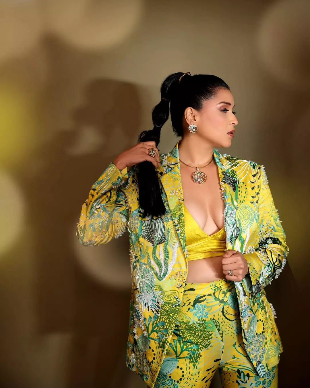 Emerald Enchantress: Mannaras Radiant Reveal Emerald Enchantress: Mannaras Radiant Reveal