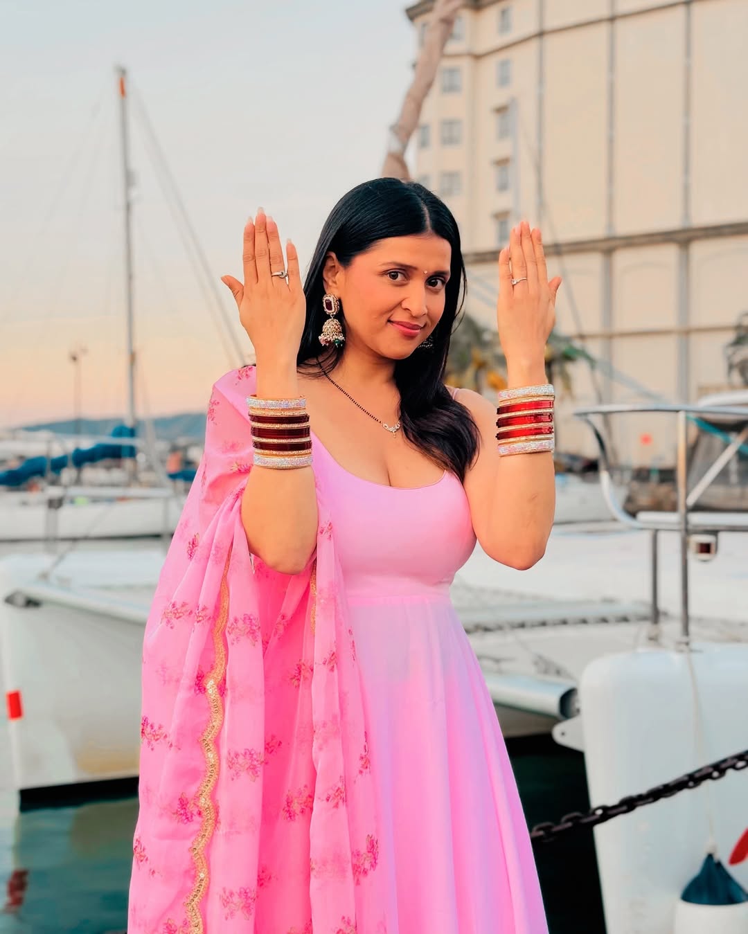 Emerald Enchantress: Mannaras Radiant Reveal Emerald Enchantress: Mannaras Radiant Reveal