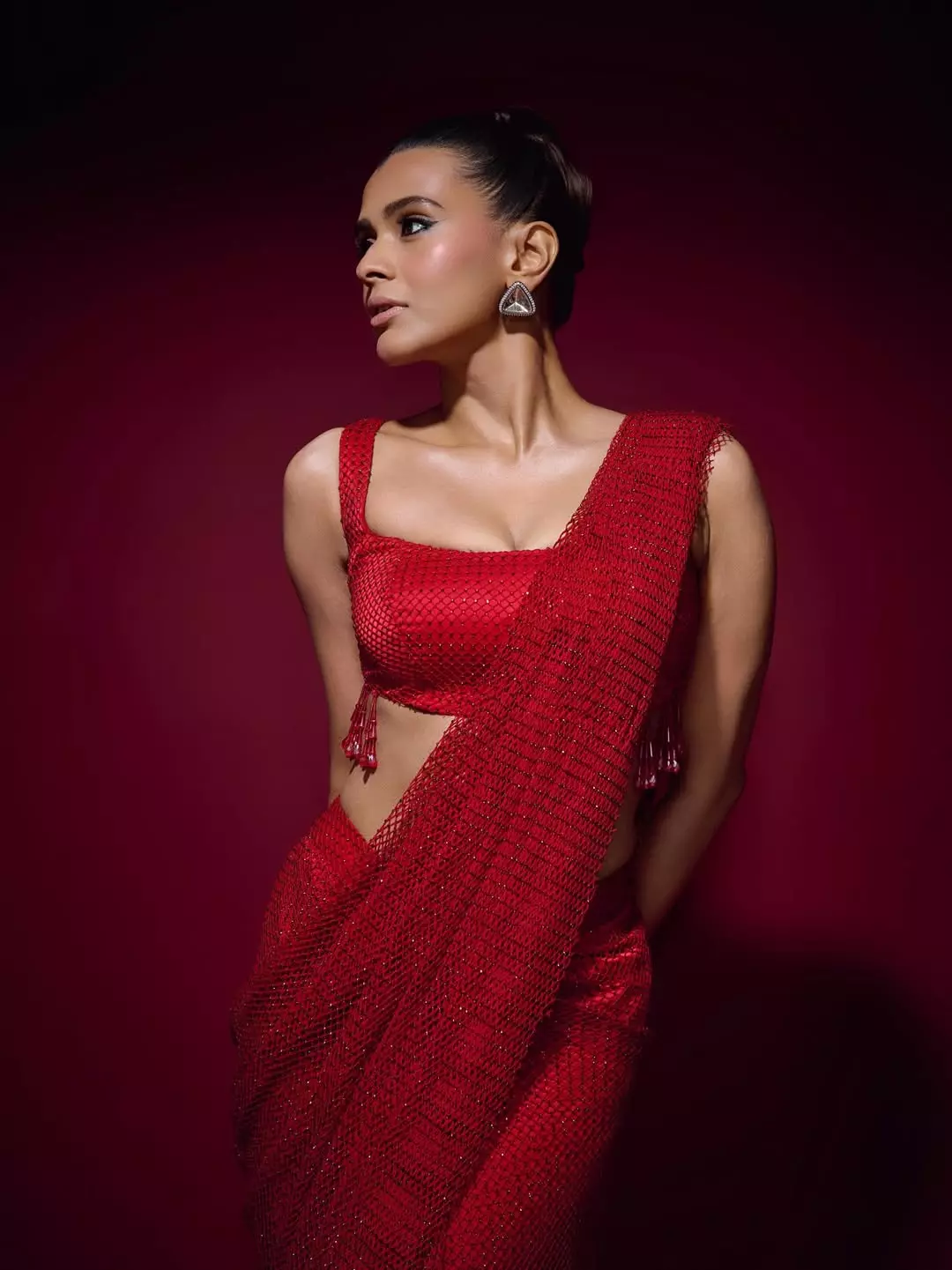 Red Radiance: Hebah Patels Bold Ethnic Enchantment Red Radiance: Hebah Patels Bold Ethnic Enchantment