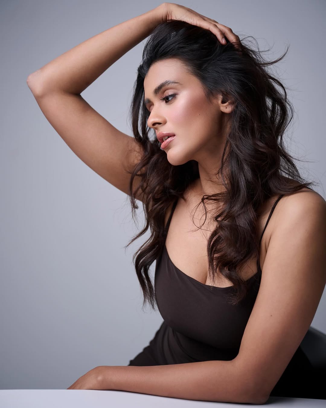 Red Radiance: Hebah Patels Bold Ethnic Enchantment Red Radiance: Hebah Patels Bold Ethnic Enchantment