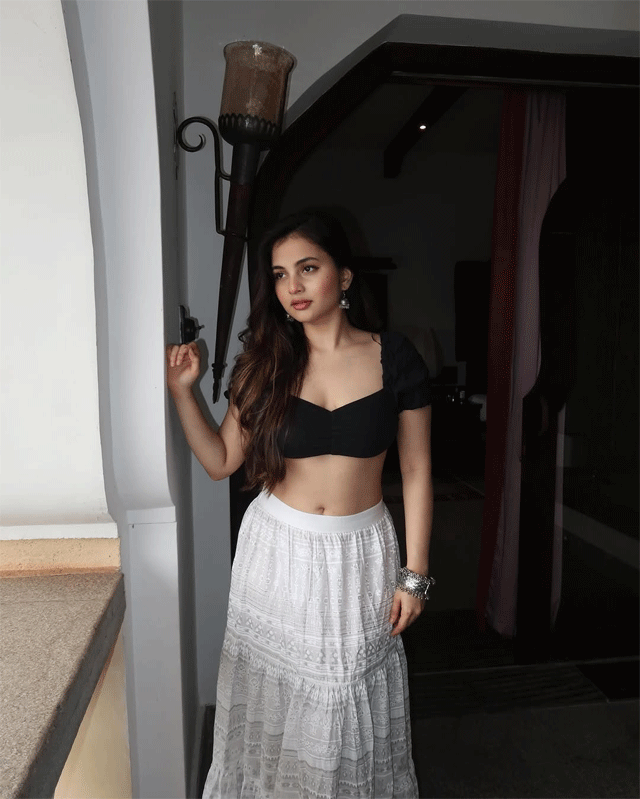 Ramya Pasupuletis Radiant Glow in Pink Elegance