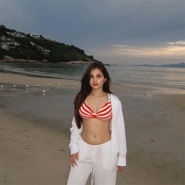 Ramya Pasupuletis Radiant Glow in Pink Elegance