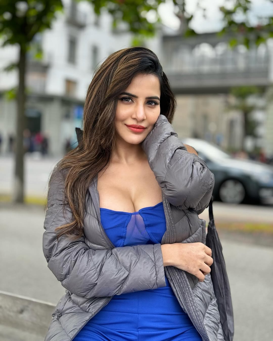 Ashu Reddy Shines by the Shore