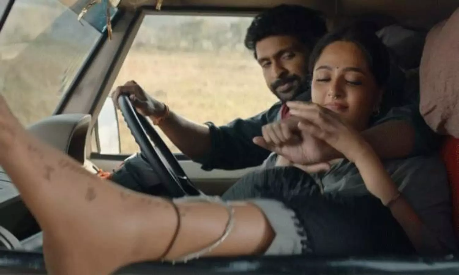 క్రిష్ ఘాటీ.. అనుష్కకు పెద్ద దెబ్బే..