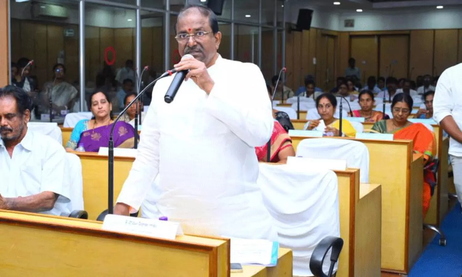 జగన్ వెనకాలే షర్మిల ఉండేది కానీ...సోము హాట్ కామెంట్స్ ! జగన్ వెనకాలే షర్మిల ఉండేది కానీ...సోము హాట్ కామెంట్స్ !