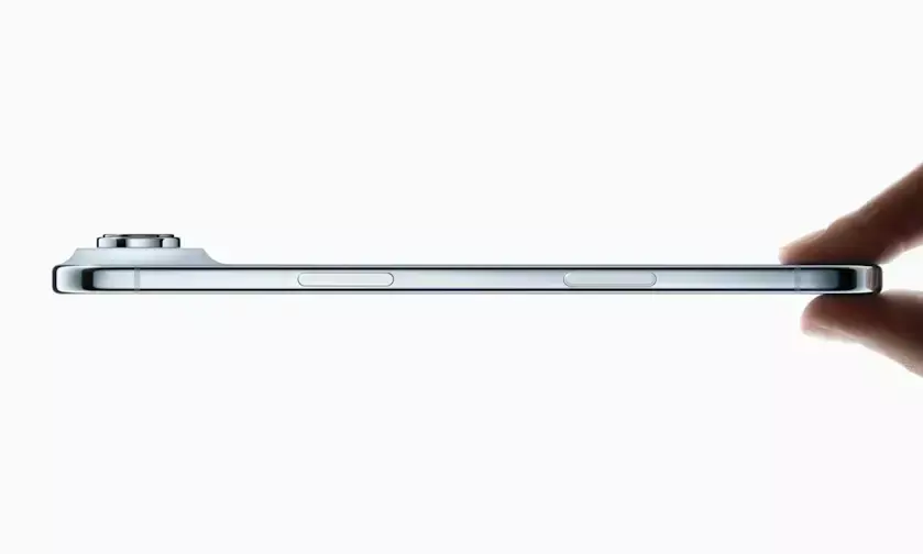 ఐఫోన్ కొత్త సిరీస్ లాంఛ్.. గొప్పలకుపోయి ఇలా బుక్కయ్యారేంటి?