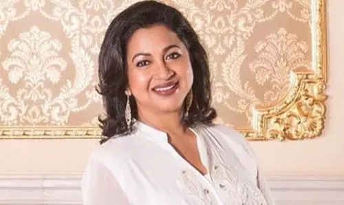 విలాస‌వంత‌మైన బంగ్లాను అద్దెక్కిచ్చి మ‌రో ఇంట్లోకి!