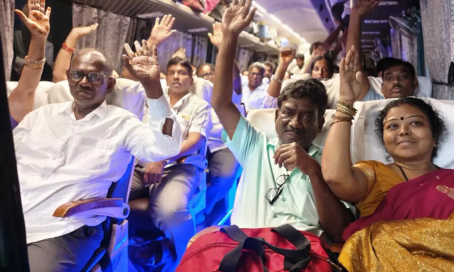 విహార యాత్రలో ఊహించని పరిణామం... భిక్కుభిక్కుంటున్న తెలుగు యాత్రికులు