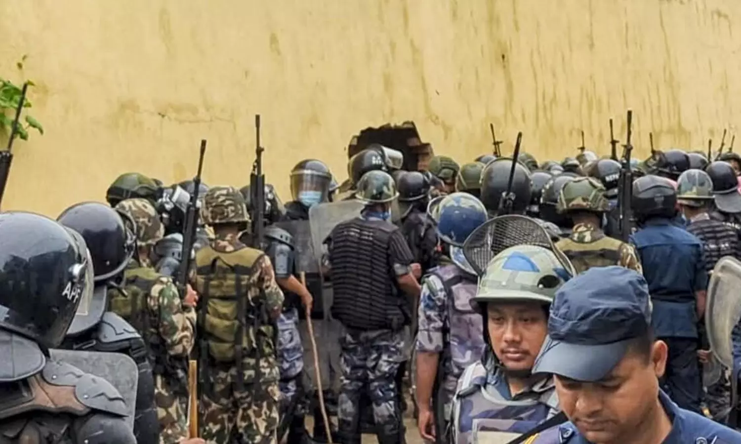 ఖైదీల పరార్.. నేపాల్‌ భద్రతా వ్యవస్థకు మరో అగ్ని పరీక్ష..