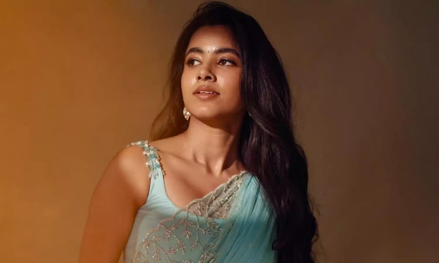 పేరు మార్చుకున్న లిటిల్ హార్ట్స్ బ్యూటీ.. కొత్తగా ఉందే! పేరు మార్చుకున్న లిటిల్ హార్ట్స్ బ్యూటీ.. కొత్తగా ఉందే!