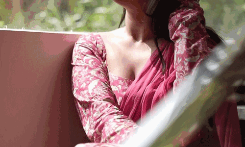 Deepthi Sunaina’s Instagram Photos Gives You Fashion Goals