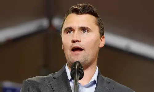 అమెరికాలో ఘోరం: తుపాకీ కాల్పుల‌కు వ్య‌తిరేకంగా జ‌రిగిన స‌భ‌లోనే కాల్పులు