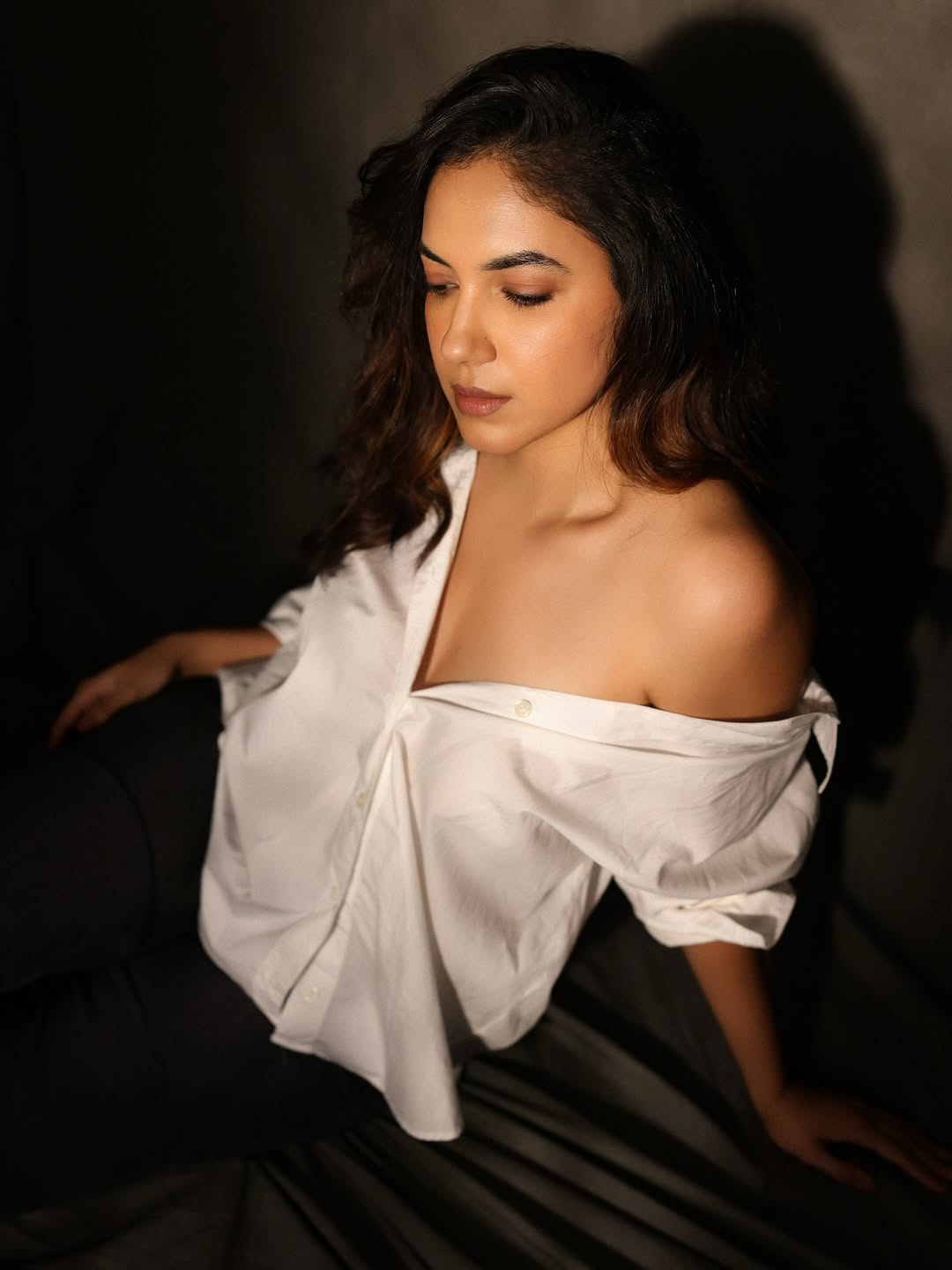 Ritu Varma’s Fashion Glow is Taking Over the Spotlight.