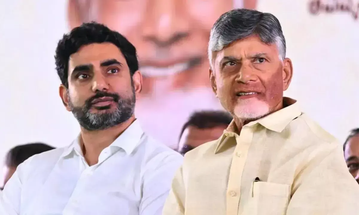లోకేష్ కి లైన్ క్లియర్ చేస్తున్న బాబు !