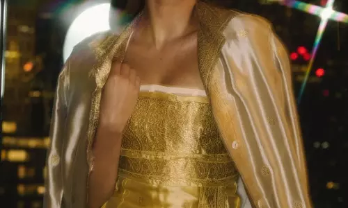 Sari in a Silhoutte By Jahnvi Kapoor