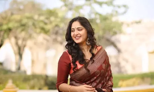 కొంతకాలంపాటు దూరం.. అనుష్క సంచలన నిర్ణయం!