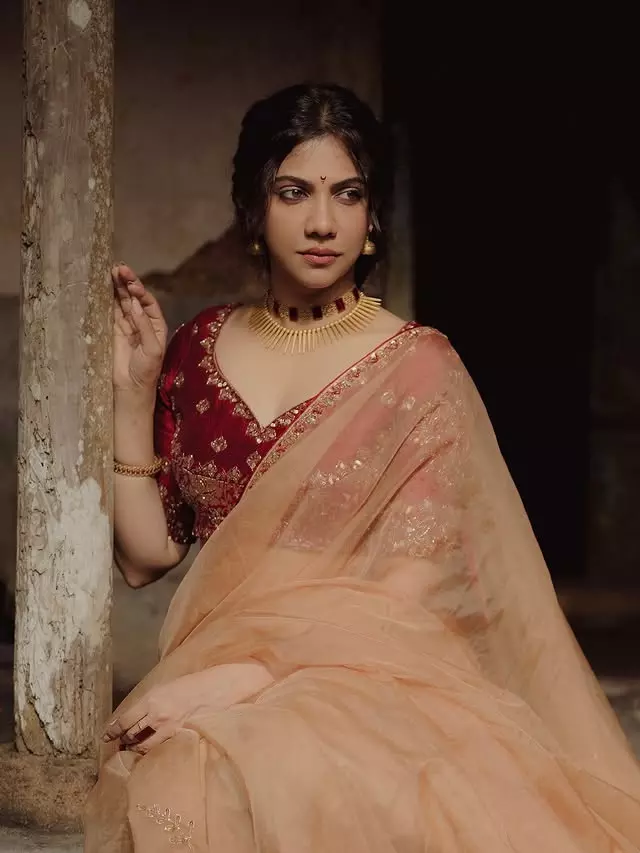 Madonna Gives New Meaning To Romance Madonna Gives New Meaning To Romance