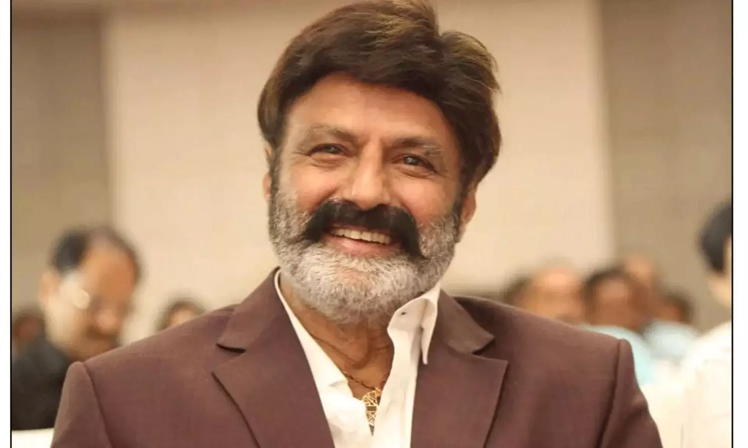 దసరాకి సింహం డబుల్ ధమాకా! దసరాకి సింహం డబుల్ ధమాకా!