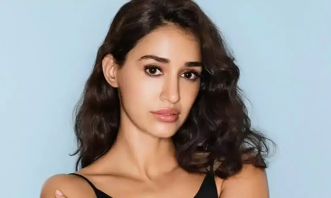 దిశా ప‌టానీ ఇంటిపై గ్యాంగ్ స్ట‌ర్స్ కాల్పులు