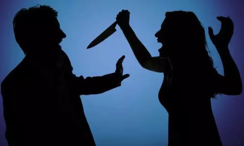 పింఛన్  వస్తుందని భర్తను చంపేసింది.. దేవుడా!