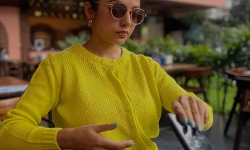 Varsha Bollamma Reading Text From Her Crush