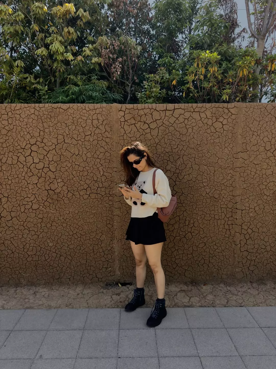 Ashika Ranganath Shares Cool Weekend Mood with Fans Ashika Ranganath Shares Cool Weekend Mood with Fans