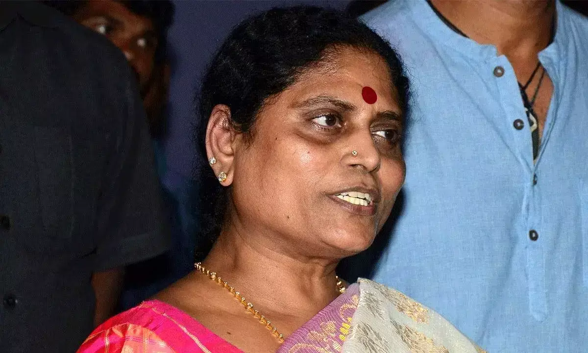 కార్పొరేట్ వివాదం కాదు.. అన్నాచెల్లెళ్ల మధ్య రచ్చ.. విజయమ్మ ఇంకేం చెప్పారు?