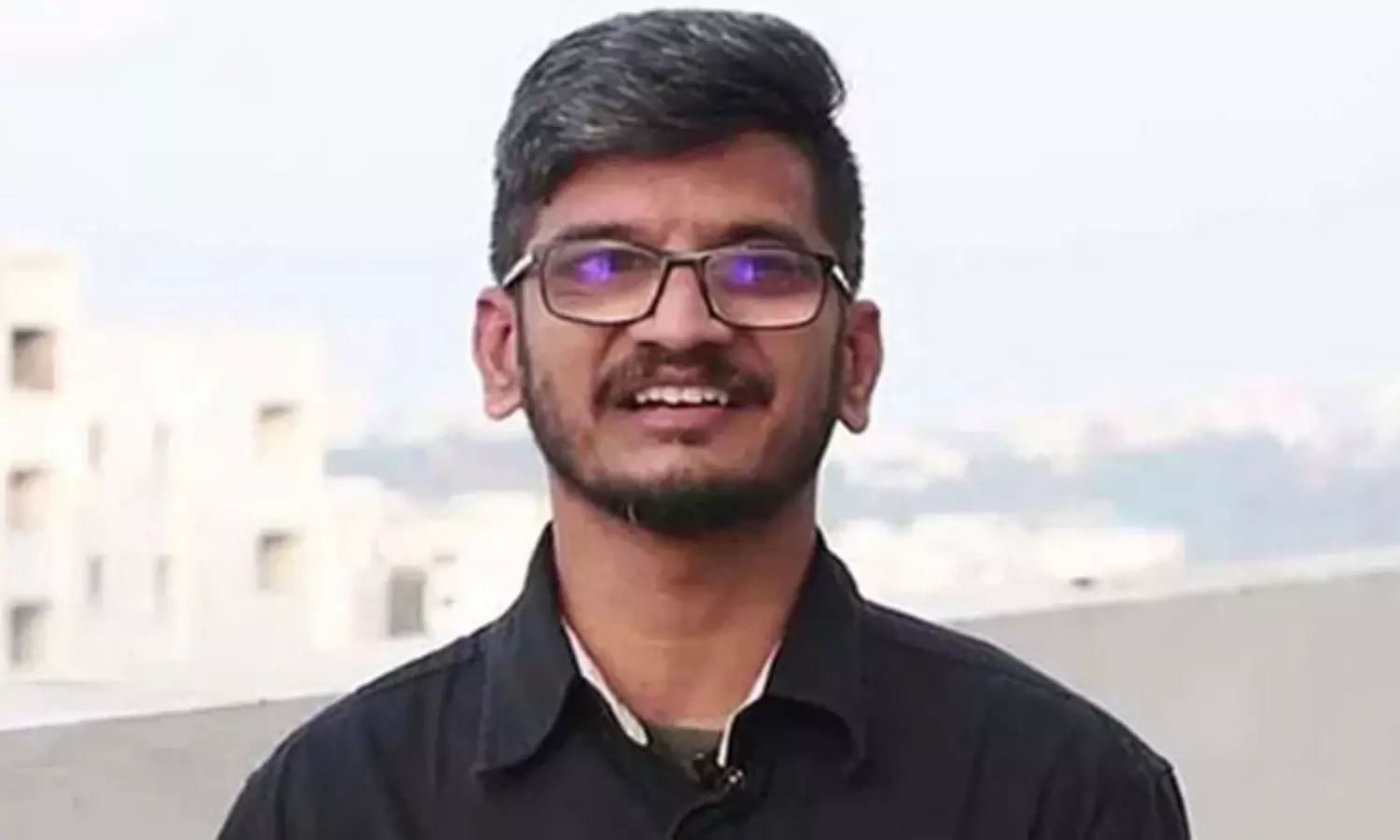 డైరెక్ట‌ర్ కి కూడా ప‌ట్టు ఉంటేనే సాధ్యం!