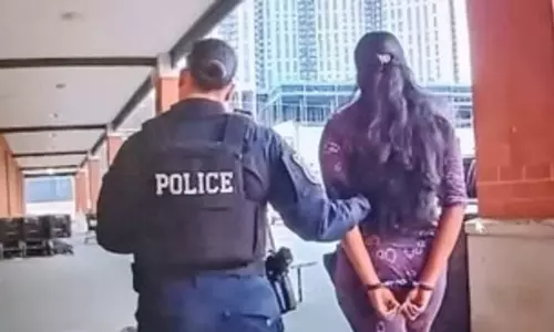 అమెరికాలో దొంగతనం చేస్తూ దొరికిన భారత విద్యార్థినులు