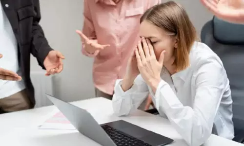 కంపెనీలో ఉద్యోగినికి టార్చర్.. 90 కోట్ల పరిహారమివ్వాలని కోర్టు ఆదేశం కంపెనీలో ఉద్యోగినికి టార్చర్.. 90 కోట్ల పరిహారమివ్వాలని కోర్టు ఆదేశం