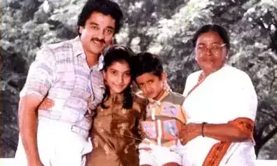 సీనియర్‌ నటిని దేవతగా ఆరాధిస్తున్నారు..!