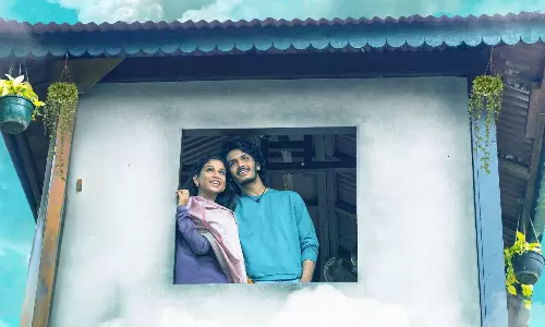 హిట్ కాంబో బ్యాండ్ మేళం వాయిస్తున్నారు..!