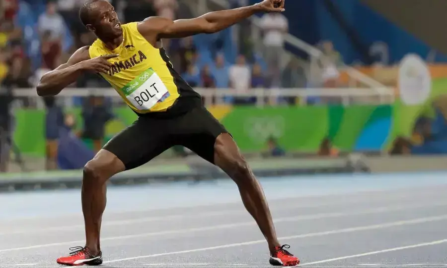 మెట్లు ఎక్క‌లేని స్థితిలో... చ‌రిత్ర మ‌రువ‌ని ప‌రుగుల‌ చిరుత‌..