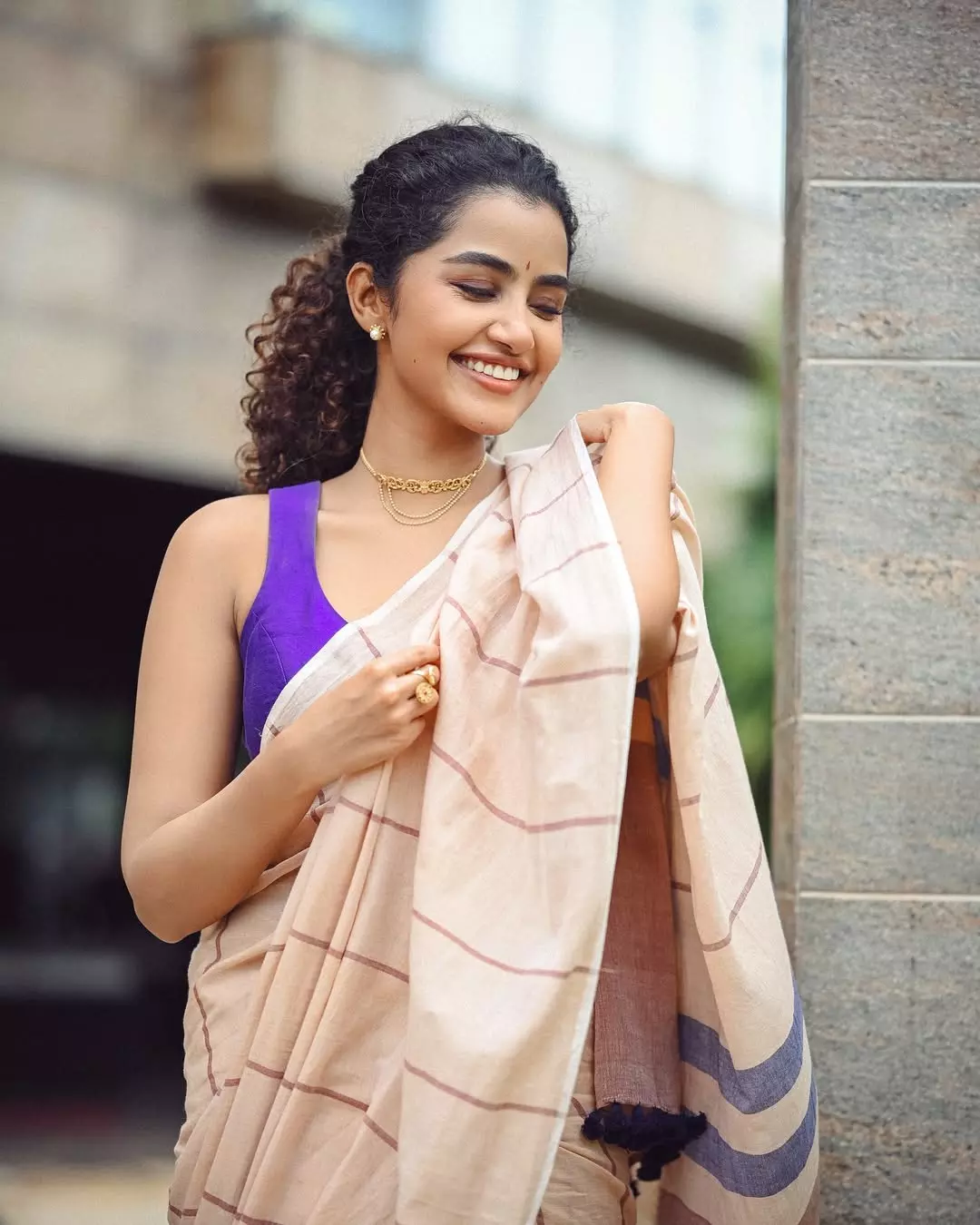 Anupama Parameswaran’s Style Makes Every Day Look Iconic Anupama Parameswaran’s Style Makes Every Day Look Iconic