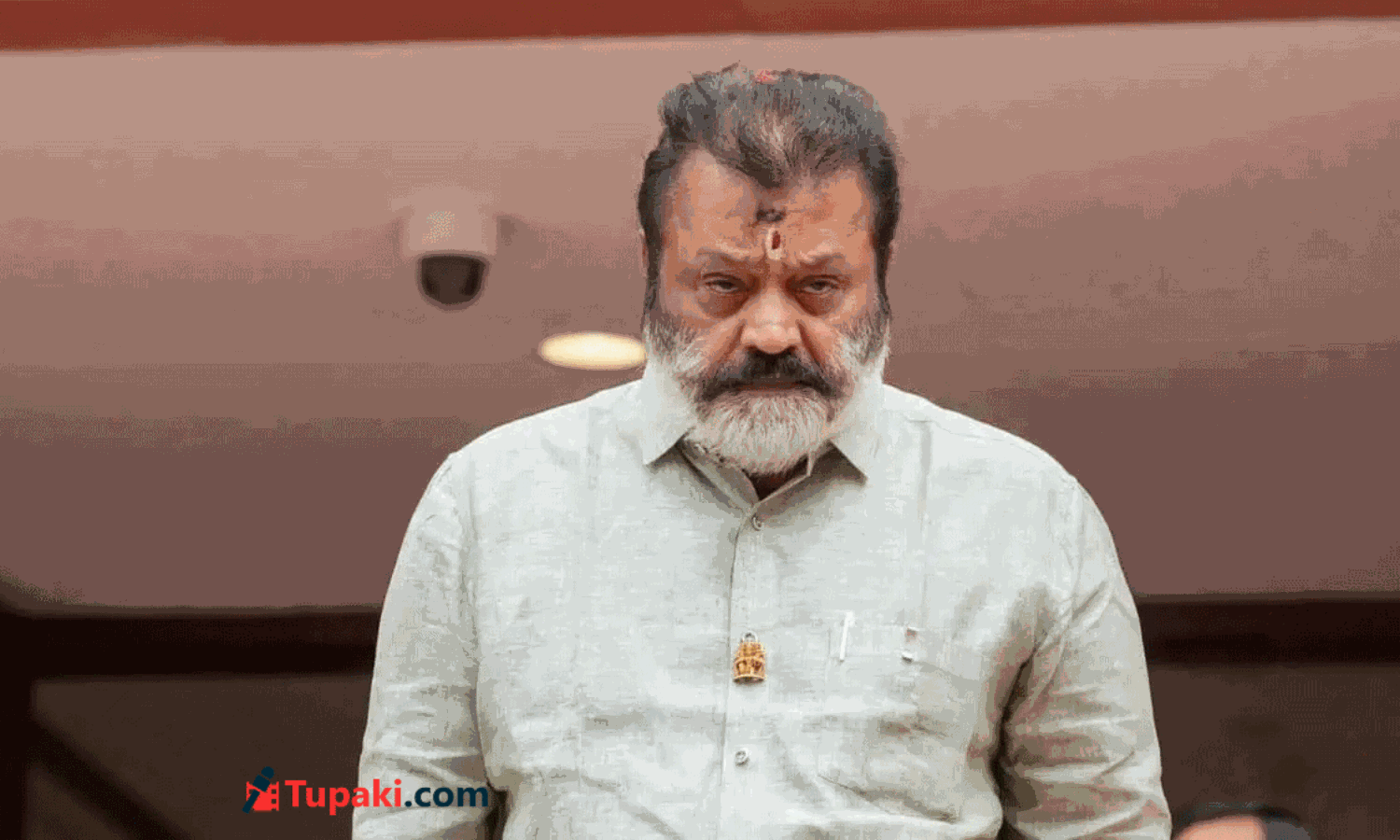 కేంద్ర మంత్రి పదవి తలకు బాగా ఎక్కేసిందా సురేష్ గోపీ?