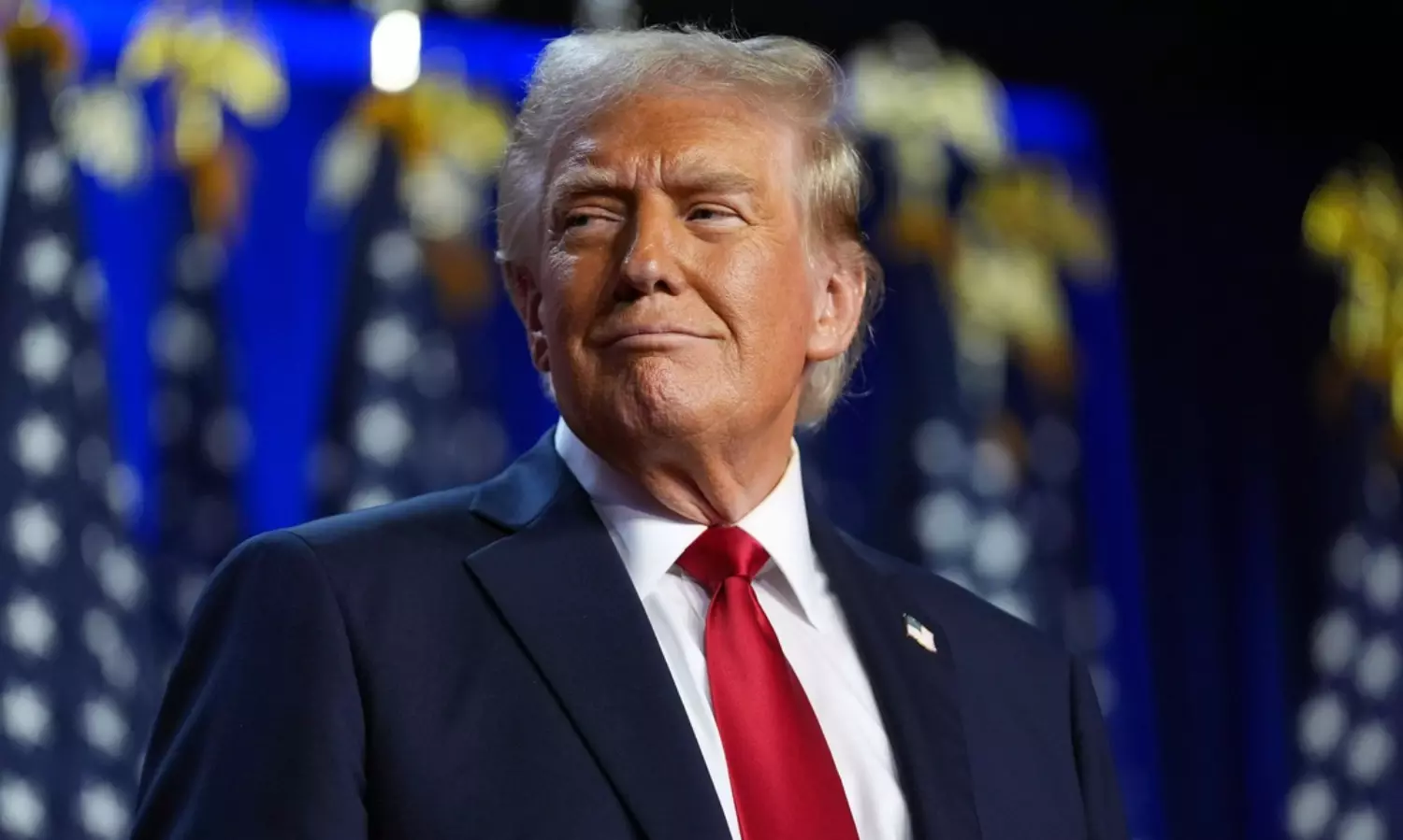 H-1B వీసా ఫీజు ₹83 లక్షలు? ట్రంప్ సెన్సేషన్ H-1B వీసా ఫీజు ₹83 లక్షలు? ట్రంప్ సెన్సేషన్