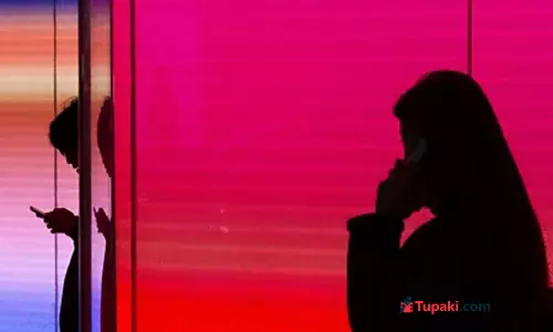 జవాన్ పై నోరు పారేసుకున్న బ్యాంక్ ఎంప్లాయ్.. నెటిజన్లు ఏం చేశారంటే..?