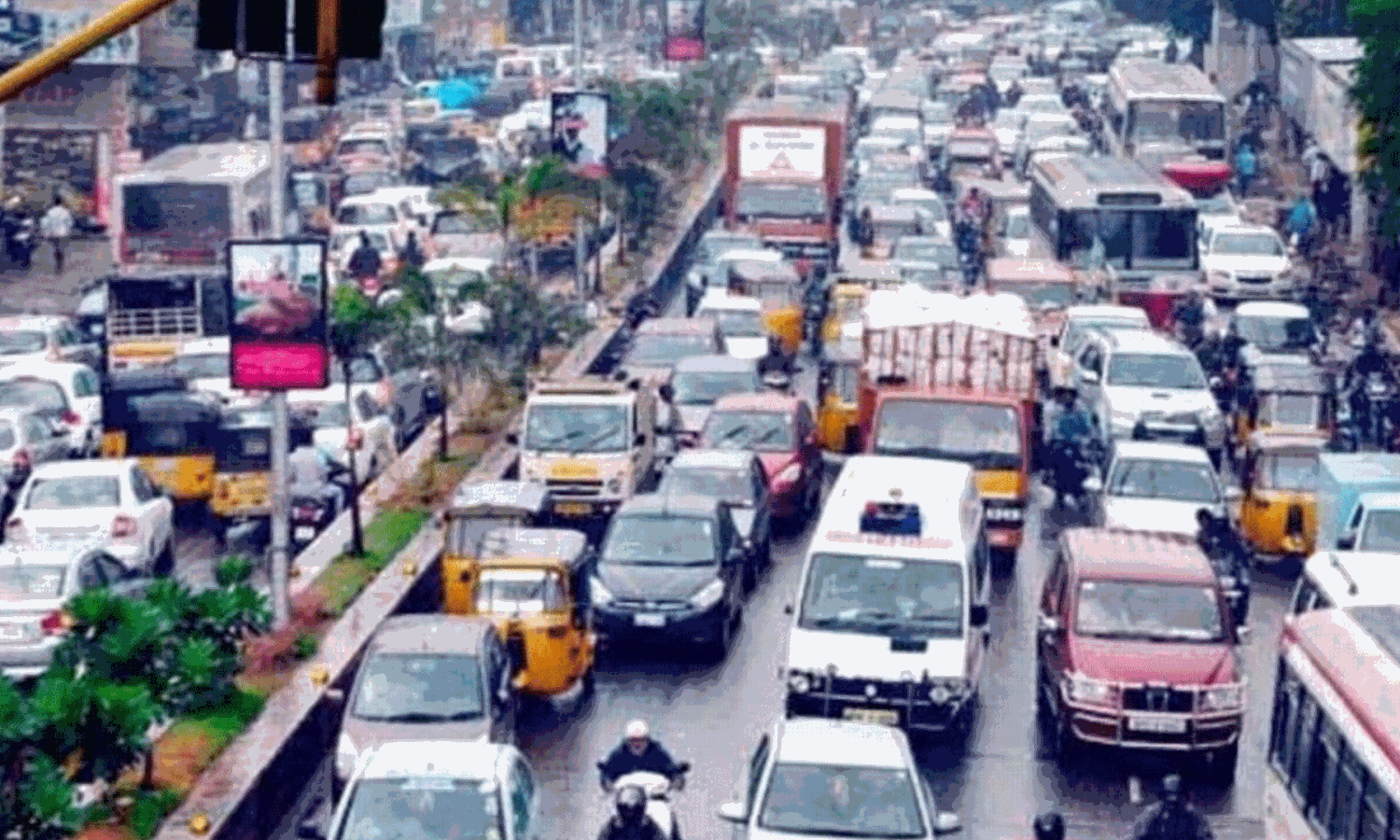 జీఎస్టీ తగ్గింపు తెలంగాణలో చర్చ.. కేంద్రం తగ్గించిన భారాన్ని రాష్ట్రం మోపుతుందా..?