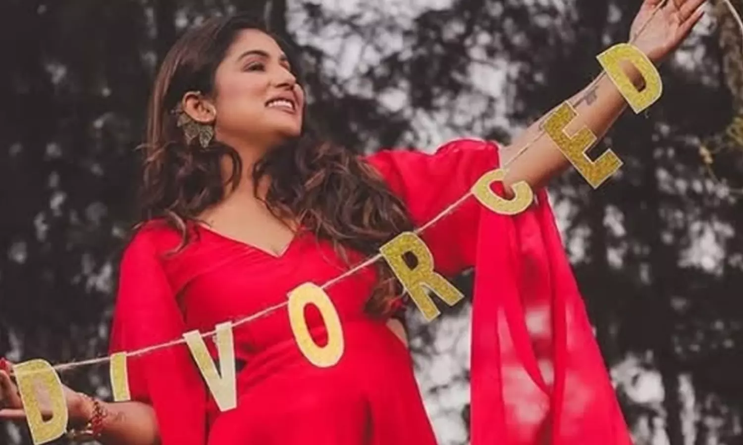 సరికొత్త ట్రెండ్.. విడాకులను ఘనంగా సెలబ్రేట్ చేసుకున్న నటి.. సరికొత్త ట్రెండ్.. విడాకులను ఘనంగా సెలబ్రేట్ చేసుకున్న నటి..