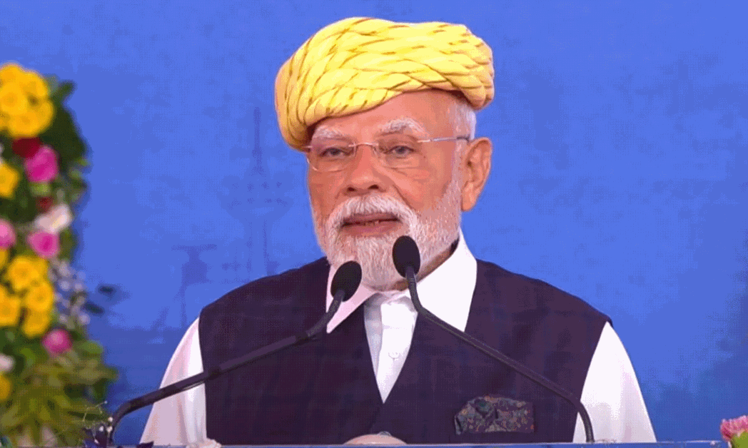 H1B ఫీజు పెంపు వేళ మోడీ సంచలన పిలుపు