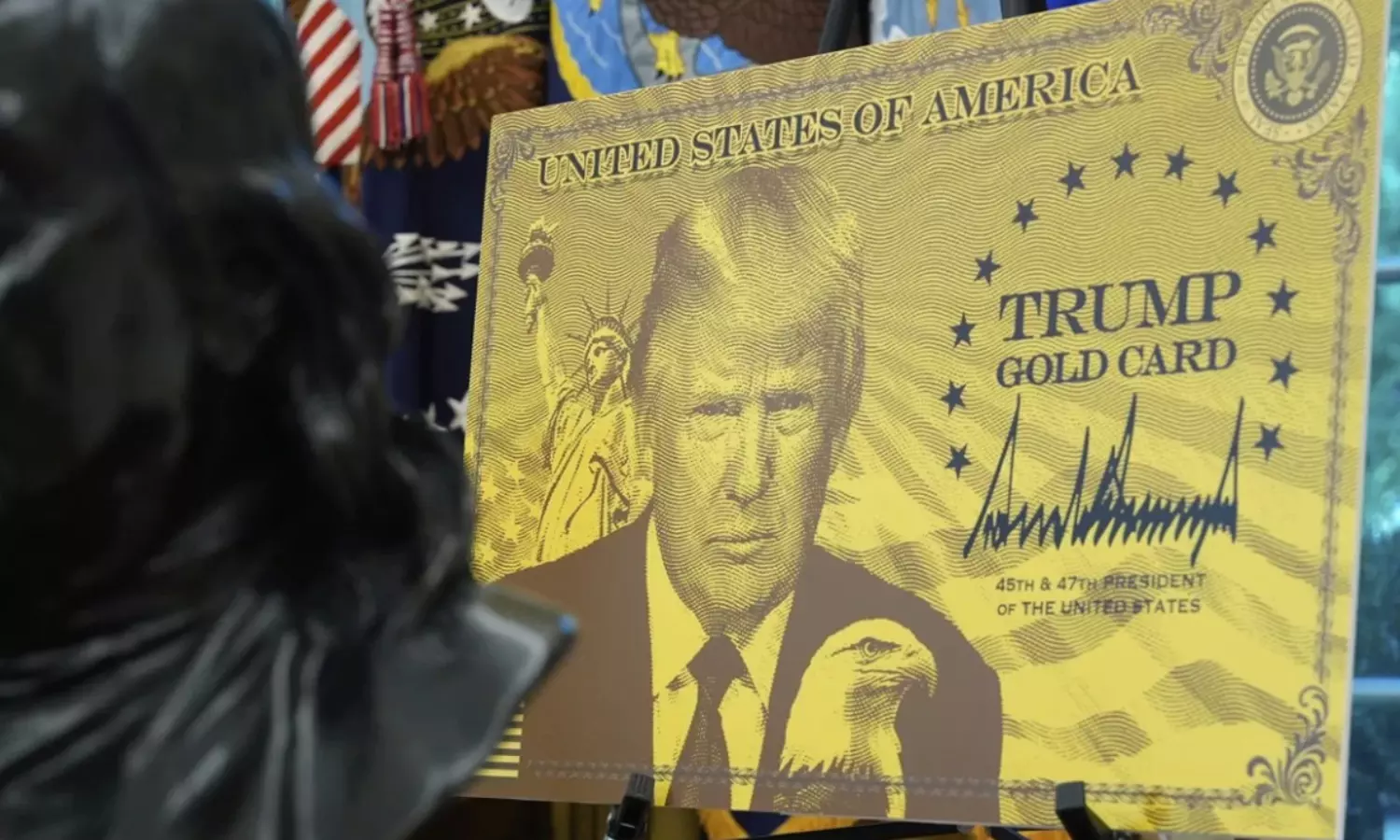 ట్రంప్ గోల్డ్ కార్డ్: ఒక కొత్త వలస విధానం ట్రంప్ గోల్డ్ కార్డ్: ఒక కొత్త వలస విధానం