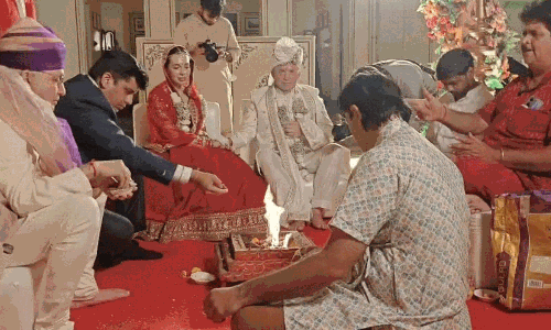 ఆమెకు 27.. అతడికి 72.. భారత్ లో పెళ్లాడిన విదేశీ జంట