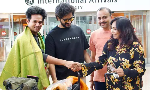 మిరాయ్ టీమ్ కి యూఎస్‌లో గ్రాండ్ వెల్కమ్.. మొదలైన బ్లాక్‌బస్టర్ టూర్