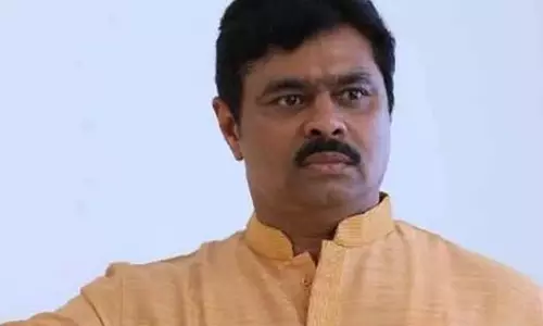 బీఆర్ఎస్ Vs సీఎం రమేశ్.. మాజీ ఎమ్మెల్యే గాదరికి షాక్ ఇచ్చిన ఎంపీ