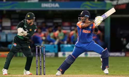 భార‌త్-పాక్ సూప‌ర్ 4 మ్యాచ్... ఈసారి టికెట్లు తెగాయ్...!