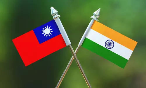 అమెరికాతో వివాదం : భారత్ కు తలుపులు బార్లా తెరిచిన చైనా శత్రువు