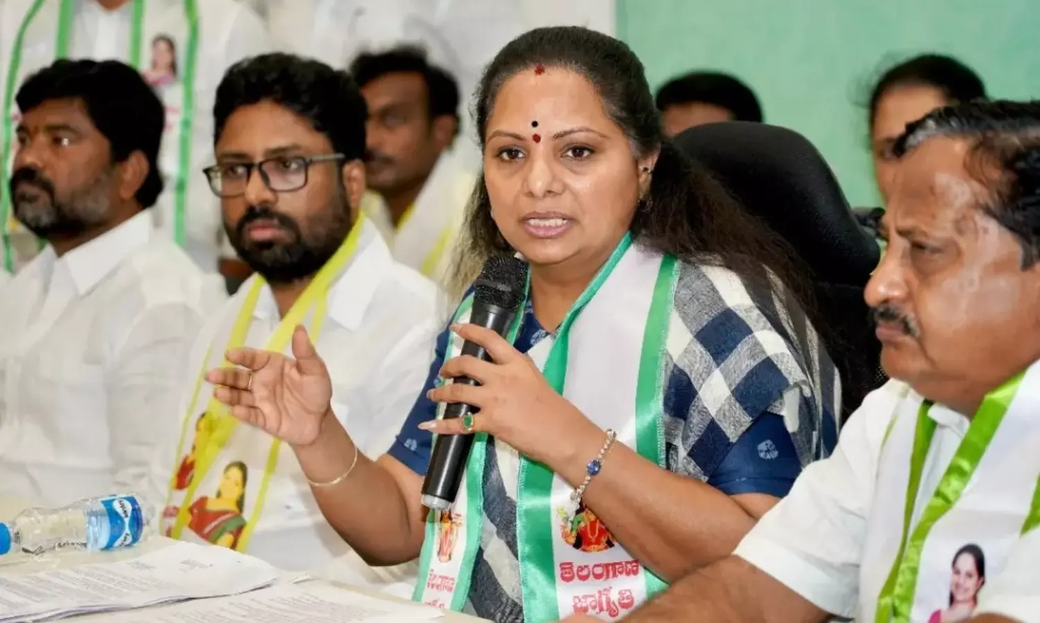 కవిత టార్గెట్ క్లియర్.. మరోసారి క్లారిటీ ఇచ్చేశారుగా!