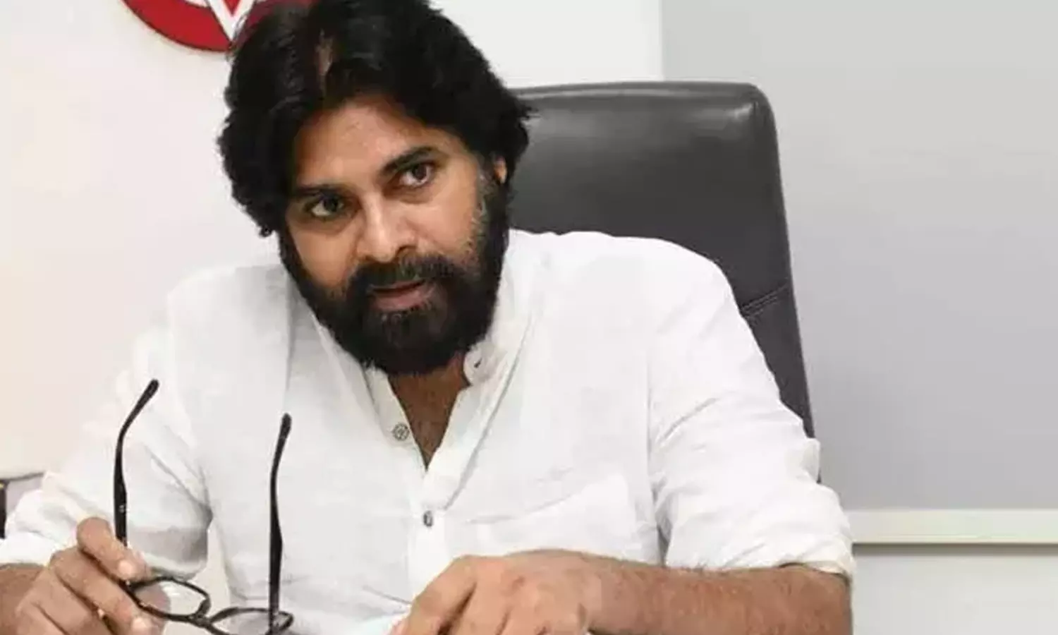 జనసేన వ్యూహం బూమరాంగ్ అవుతోందా ?