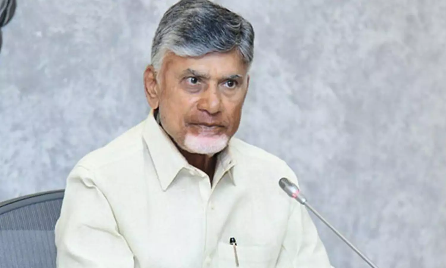 ప్లీజ్.. సీఎం అపాయిట్మెంట్ ఇప్పించరూ.. బాబు కోసం ఎమ్మెల్యేల ఆరాటం.. ప్లీజ్.. సీఎం అపాయిట్మెంట్ ఇప్పించరూ.. బాబు కోసం ఎమ్మెల్యేల ఆరాటం..